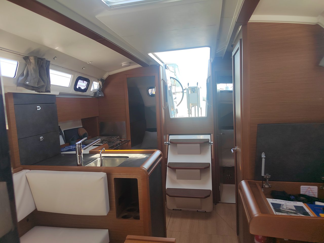 Sun Odyssey 349 - 3 cab. — photo 11