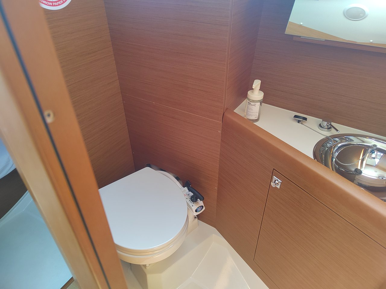 Sun Odyssey 349 - 3 cab. — photo 16