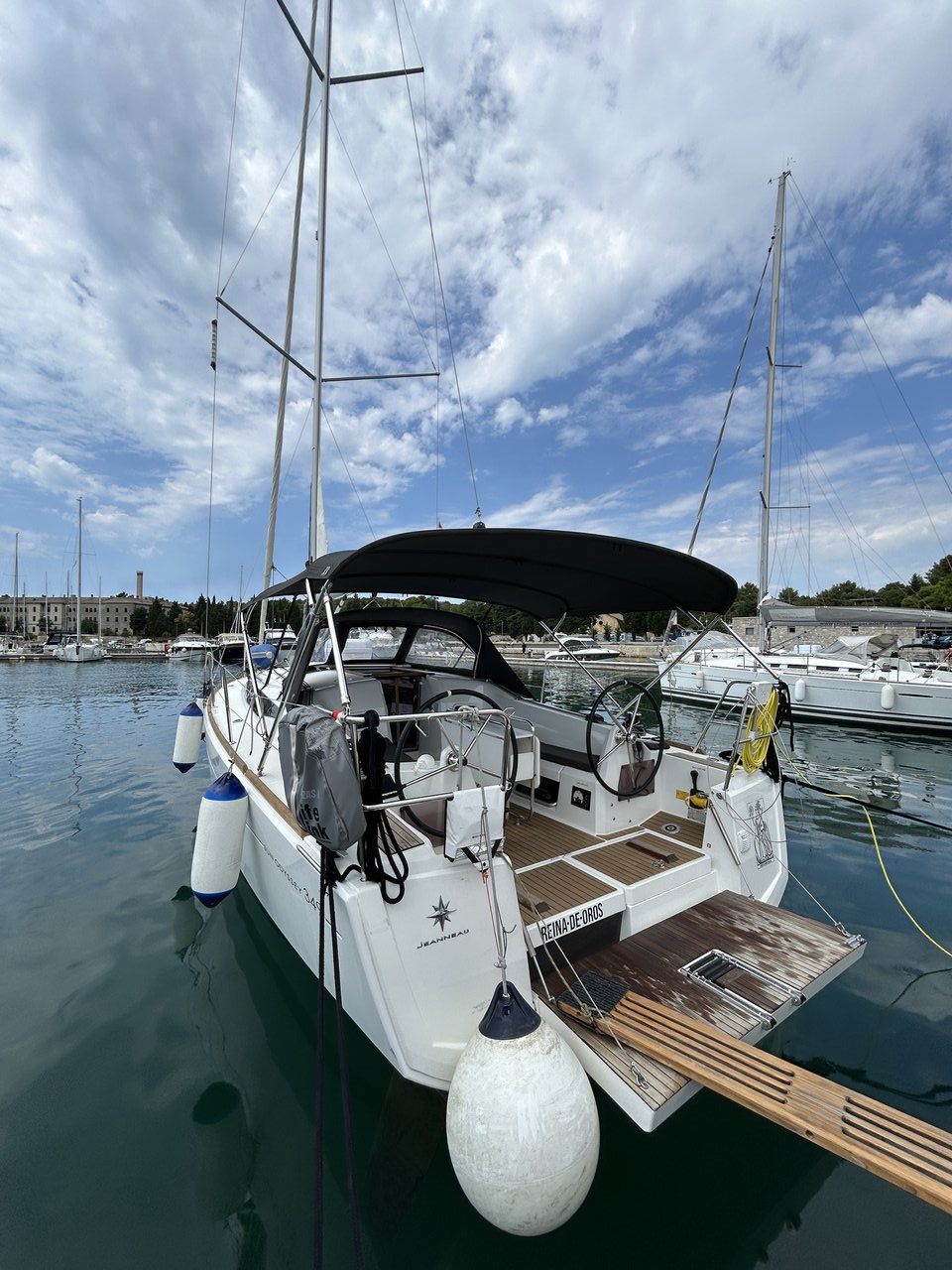 Sun Odyssey 349 - 3 cab. — photo 1