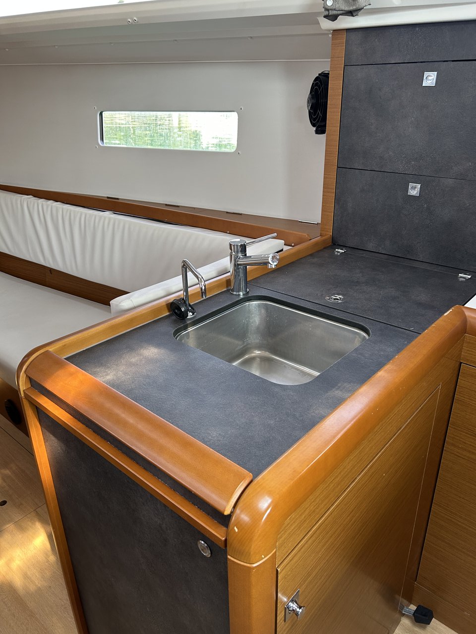 Sun Odyssey 349 - 3 cab. — photo 9