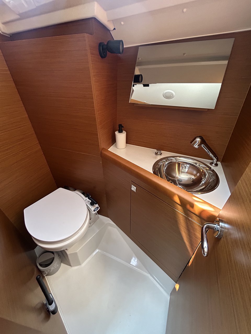 Sun Odyssey 349 - 3 cab. — photo 14