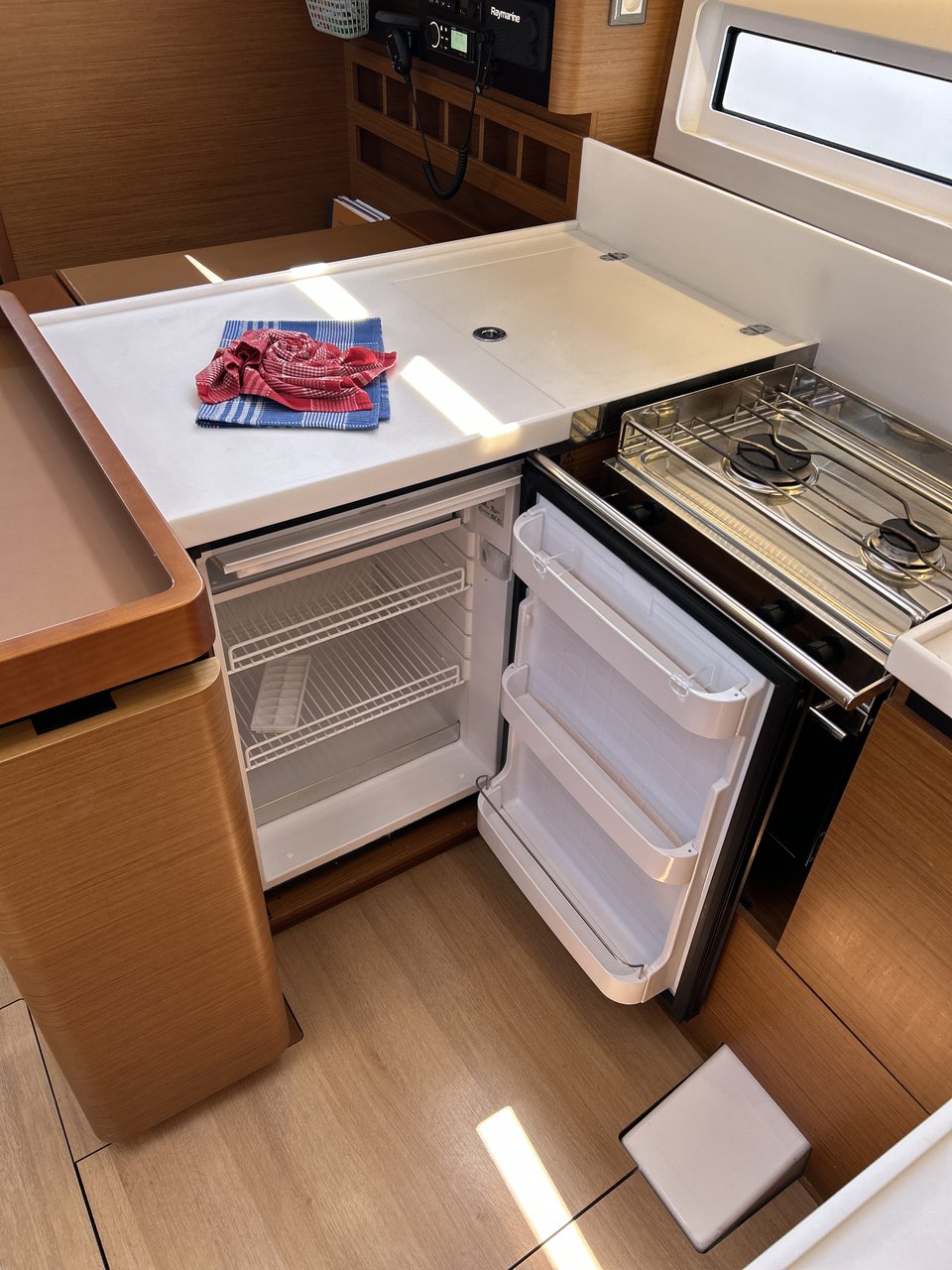 Sun Odyssey 440 - 4 cab. — photo 15