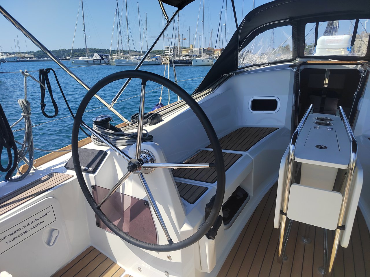 Sun Odyssey 349 - 3 cab. — photo 7