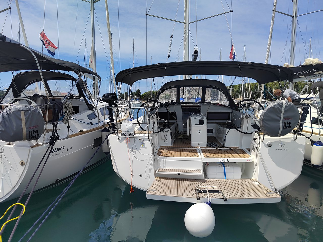 Sun Odyssey 440 - 4 cab. — photo 3