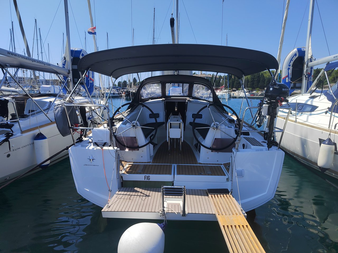 Sun Odyssey 349 - 3 cab. — photo 1