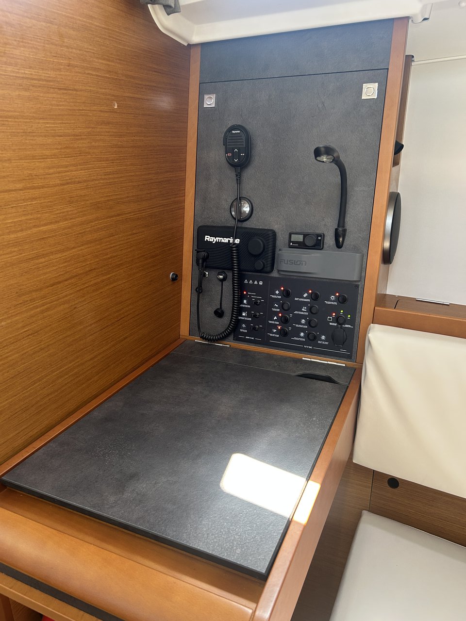 Sun Odyssey 349 - 3 cab. — photo 11