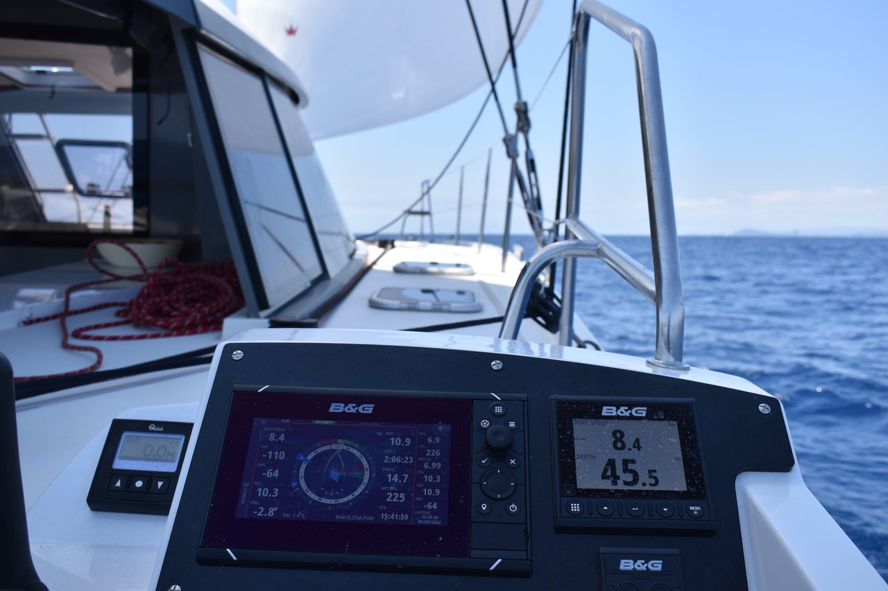 Bavaria Nautitech 40 Open - 4 + 2 cab. — photo 11