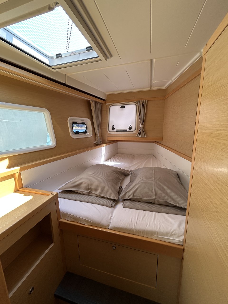 Lagoon 39 - 4 + 2 cab. — photo 17