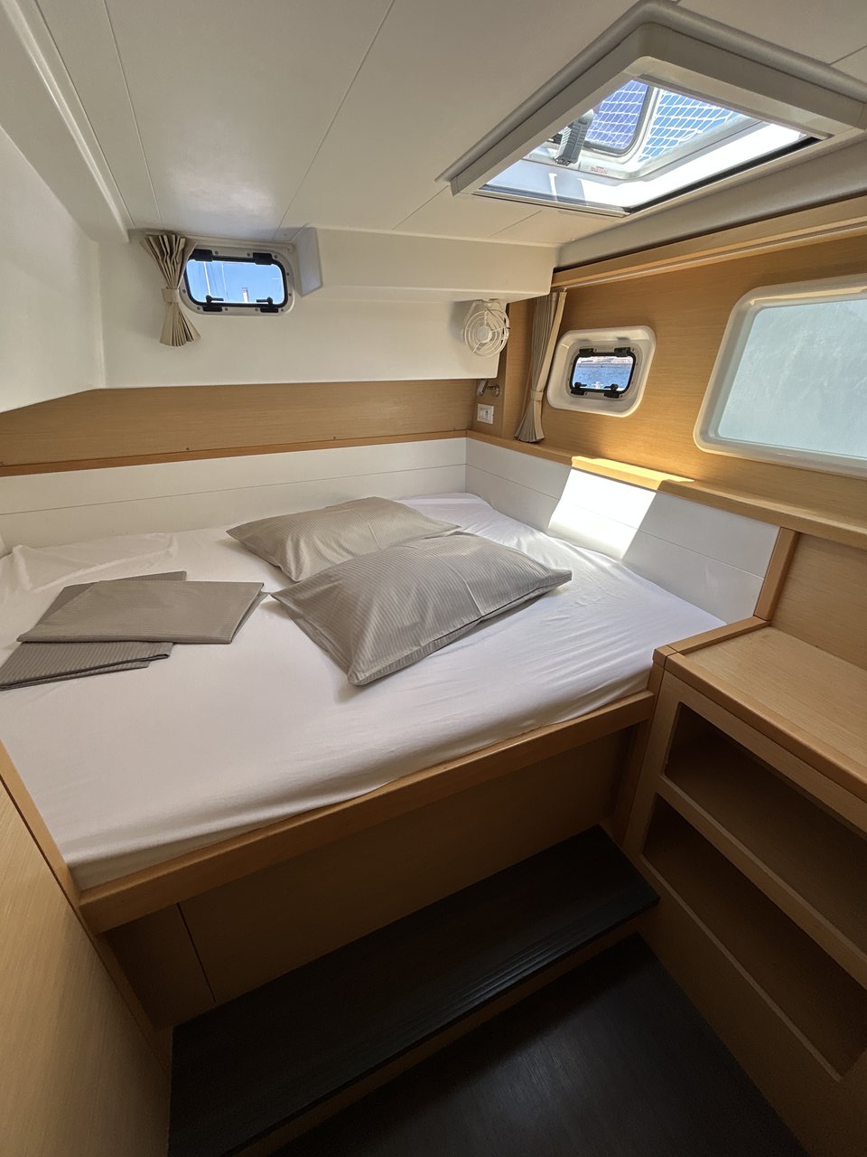 Lagoon 39 - 4 + 2 cab. — photo 18
