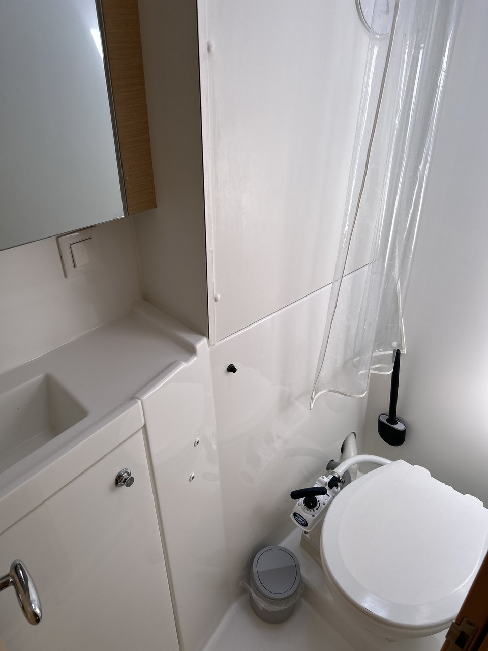 Lagoon 39 - 4 + 2 cab. — photo 19