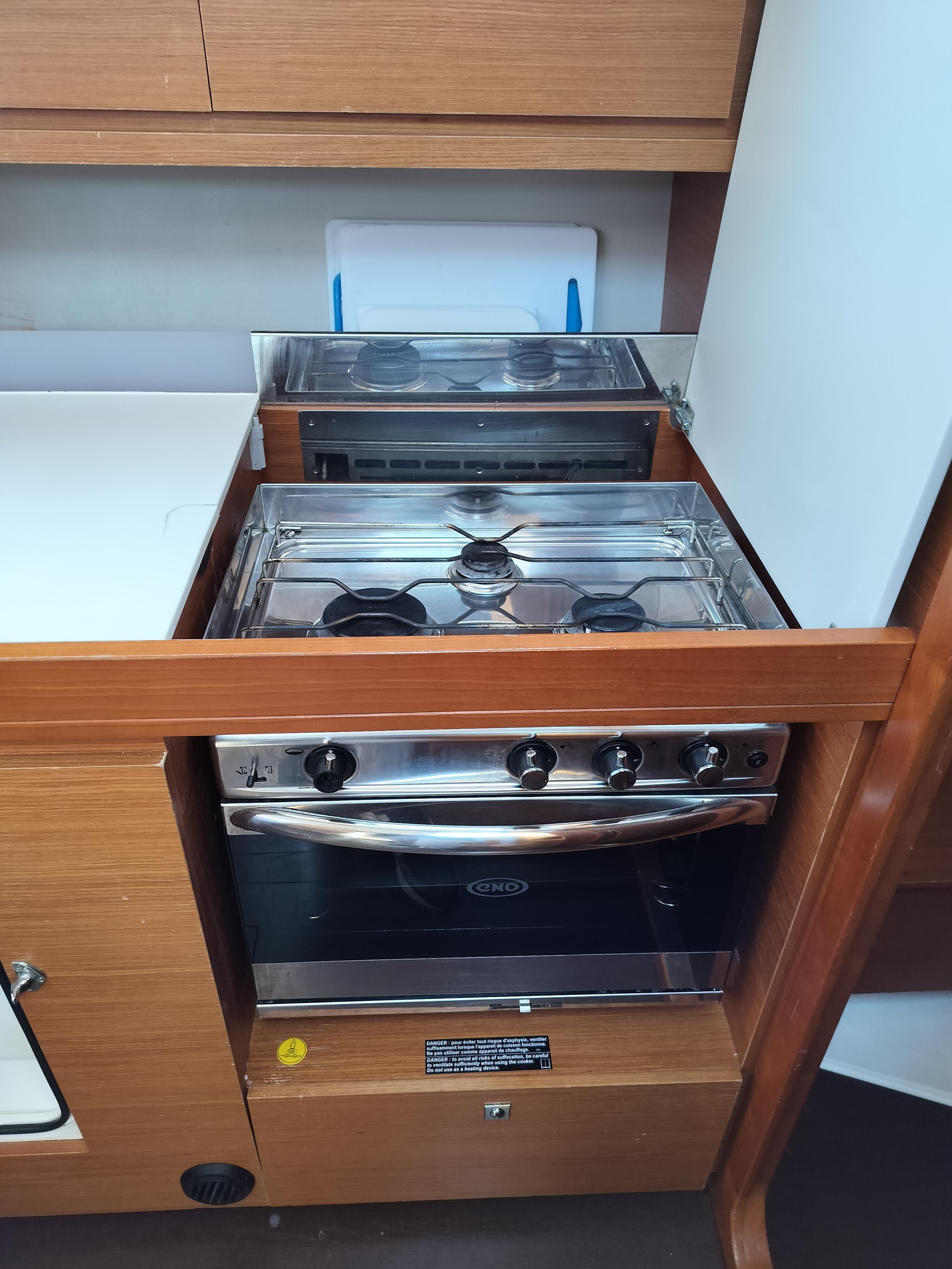Dufour 382 GL — photo 8