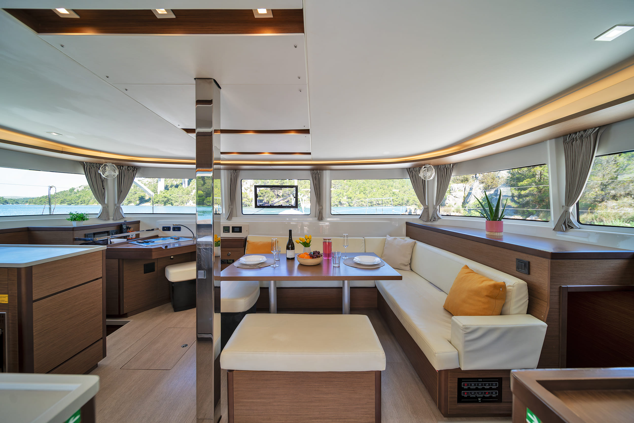 Lagoon 46 - 4 + 2 cab. — photo 19