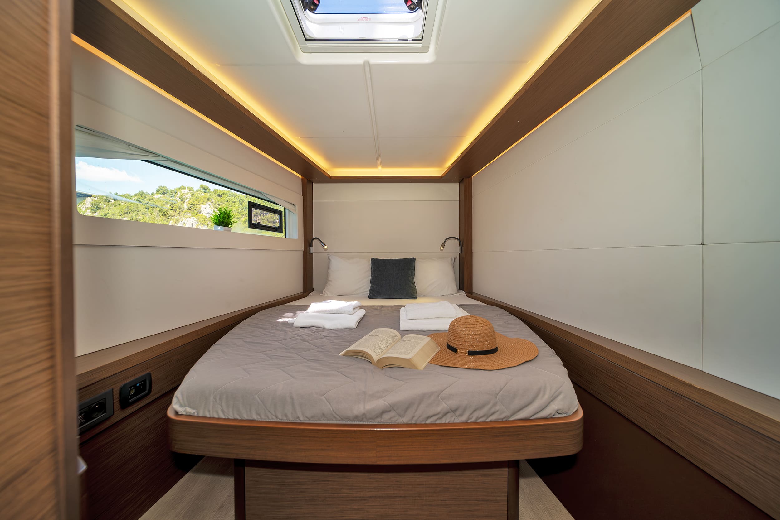 Lagoon 46 - 4 + 2 cab. — photo 24