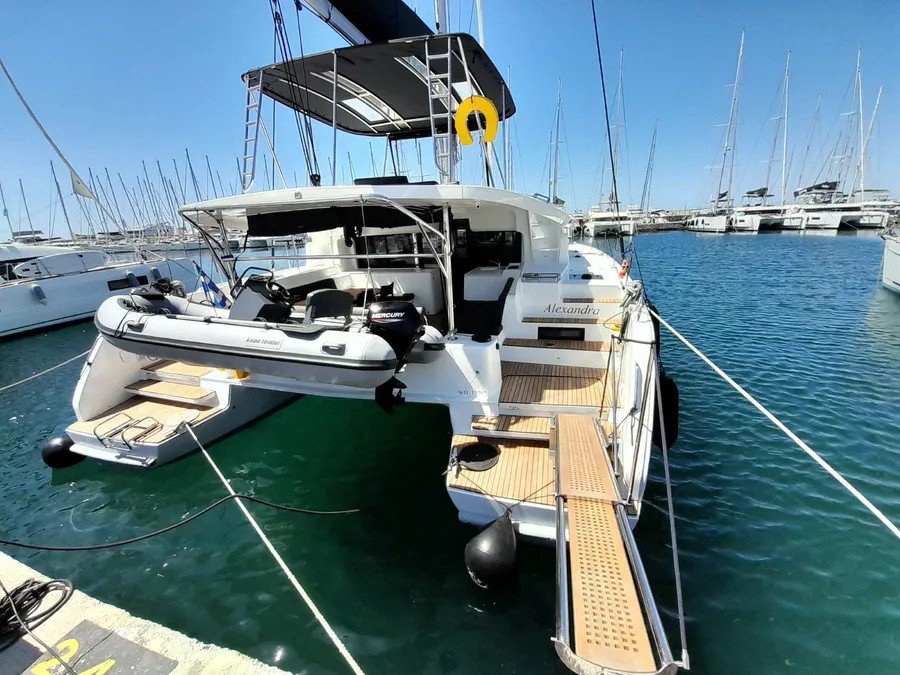 Lagoon 46 - 4 + 2 cab. — photo 1