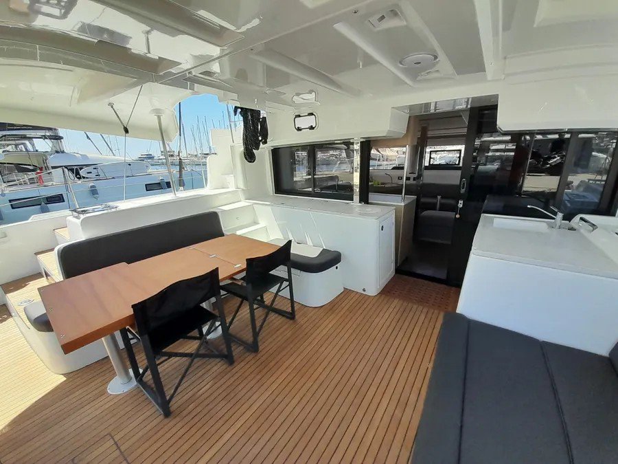Lagoon 46 - 4 + 2 cab. — photo 7