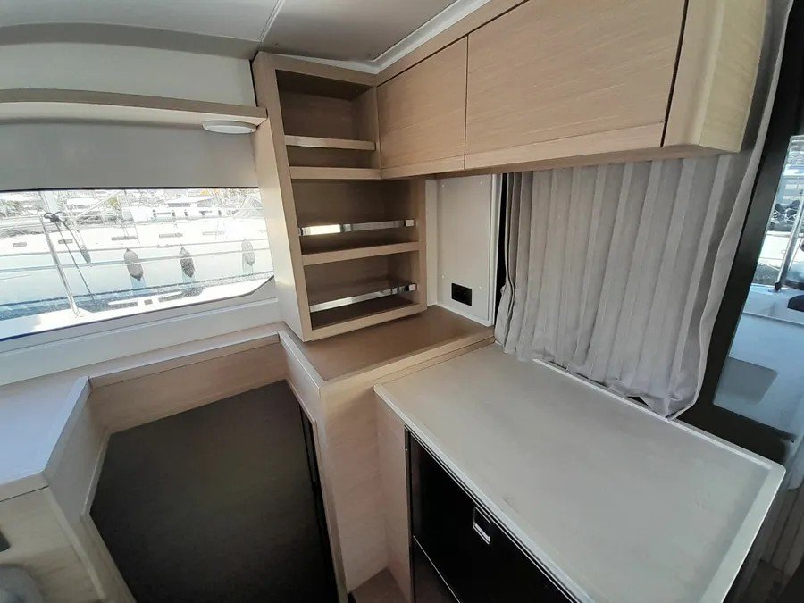 Lagoon 46 - 4 + 2 cab. — photo 12