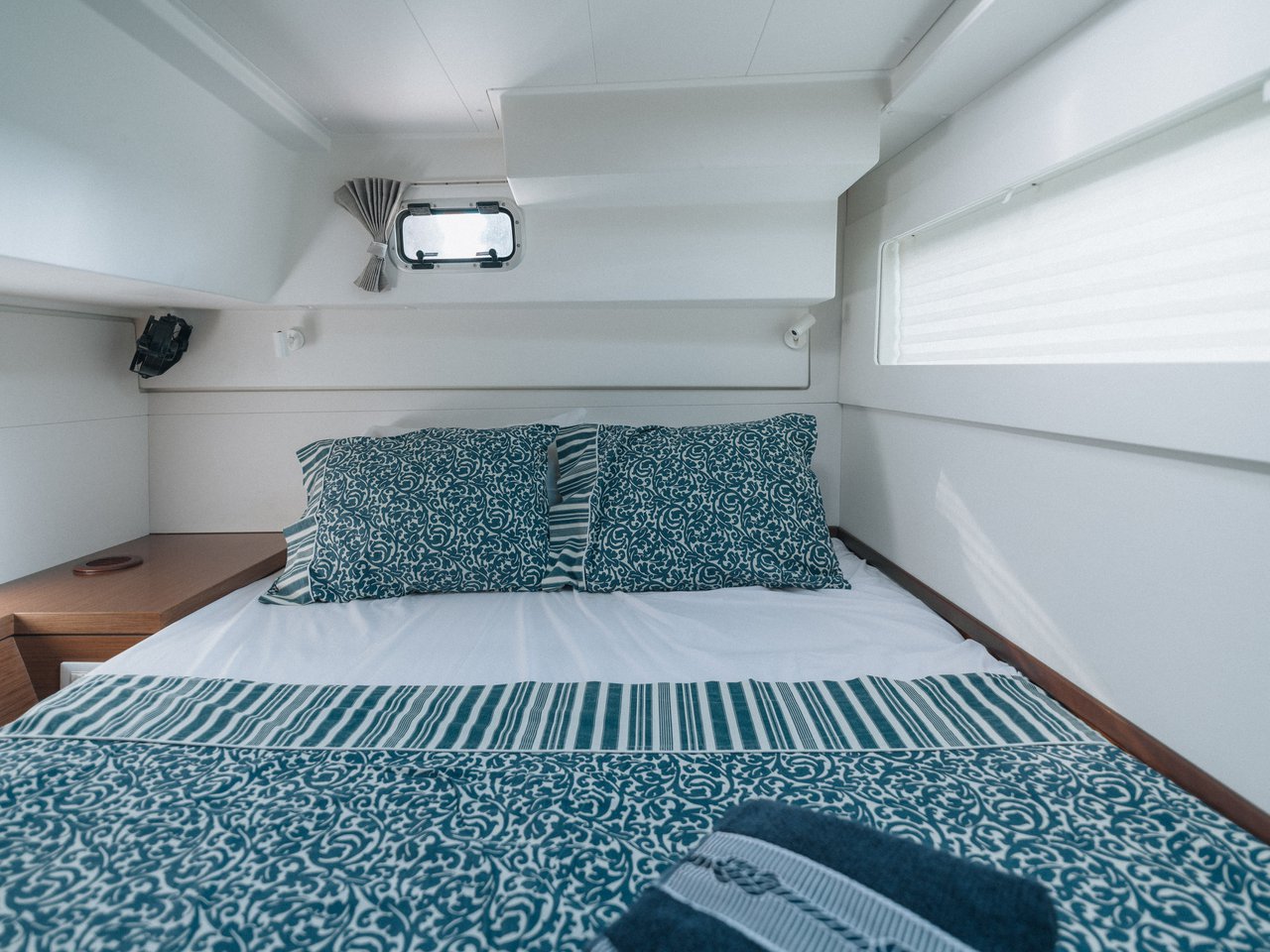 Lagoon 40 - 4 + 2 cab — photo 13