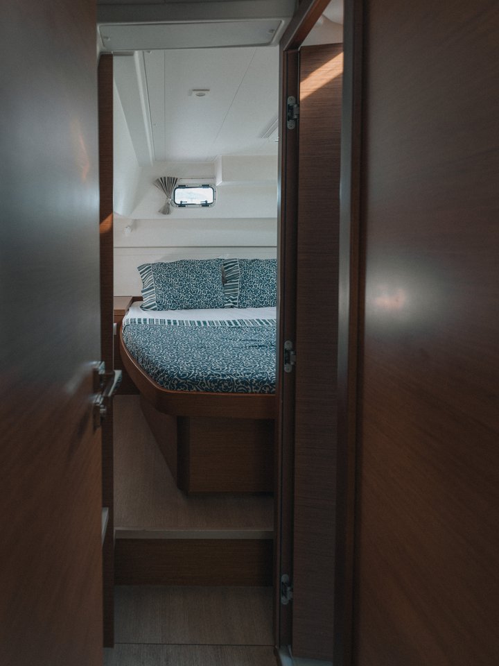 Lagoon 40 - 4 + 2 cab — photo 14