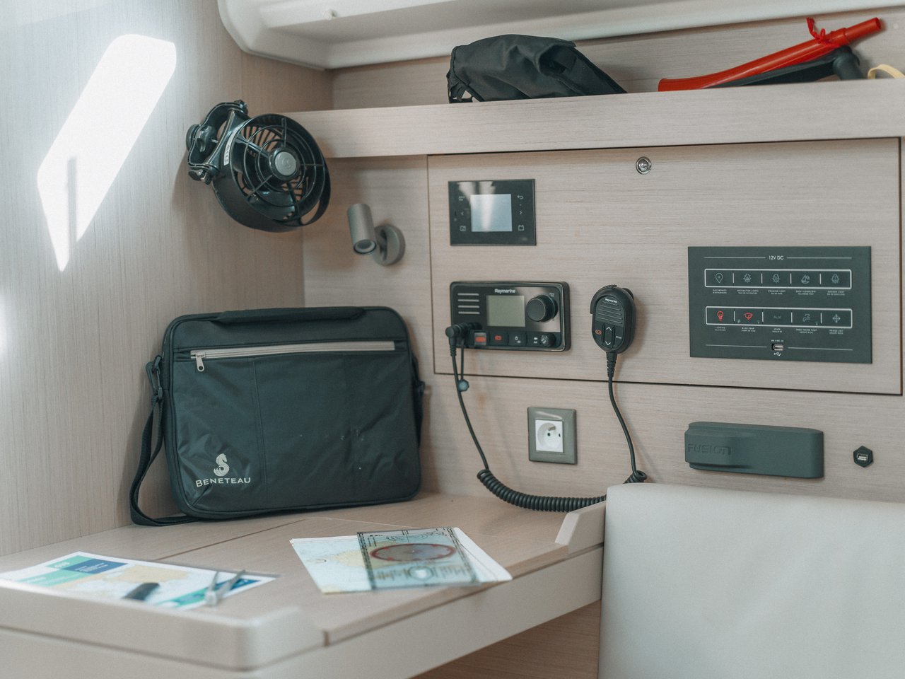 Oceanis 40.1 — photo 15