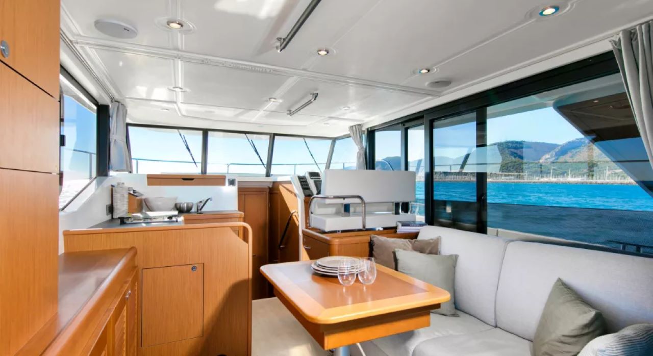 Swift Trawler 35 — photo 3