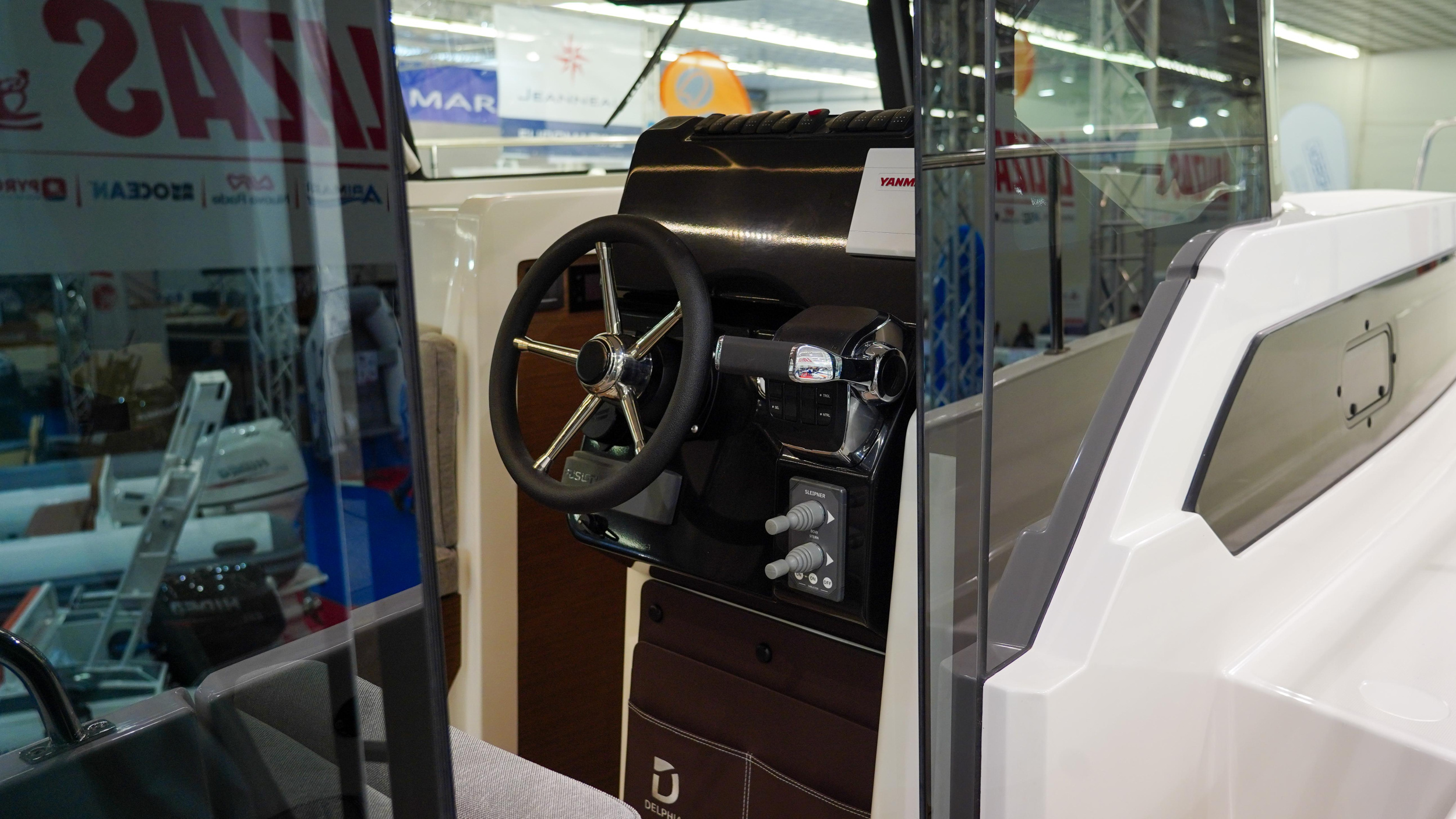 Delphia 10 Sedan — photo 14
