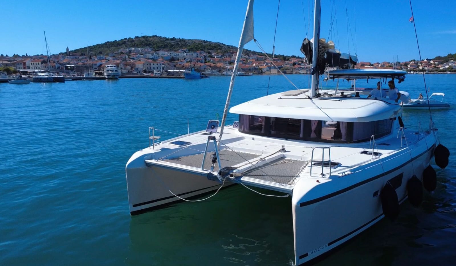 Lagoon 42 - 4 + 2 cab. — photo 3