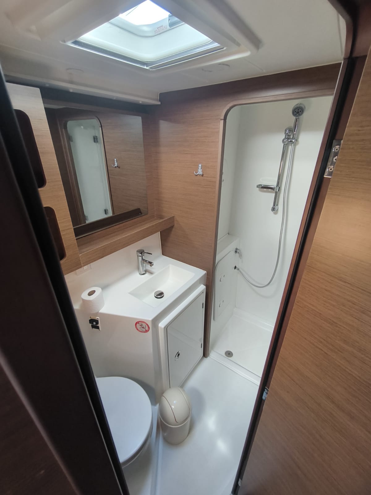 Lagoon 42 - 4 + 2 cab. — photo 9