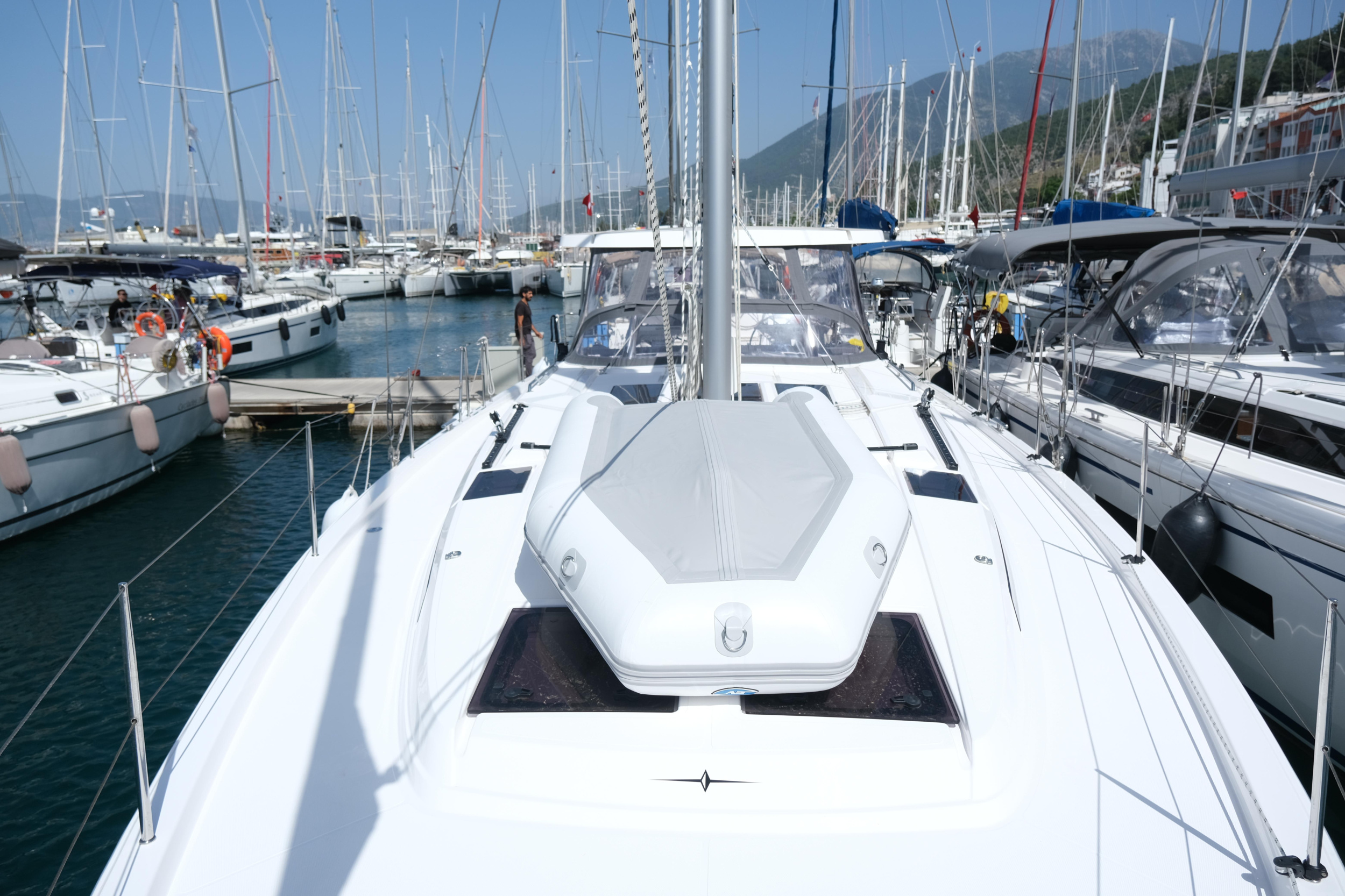 Bavaria C46 - 3 cab. — photo 8