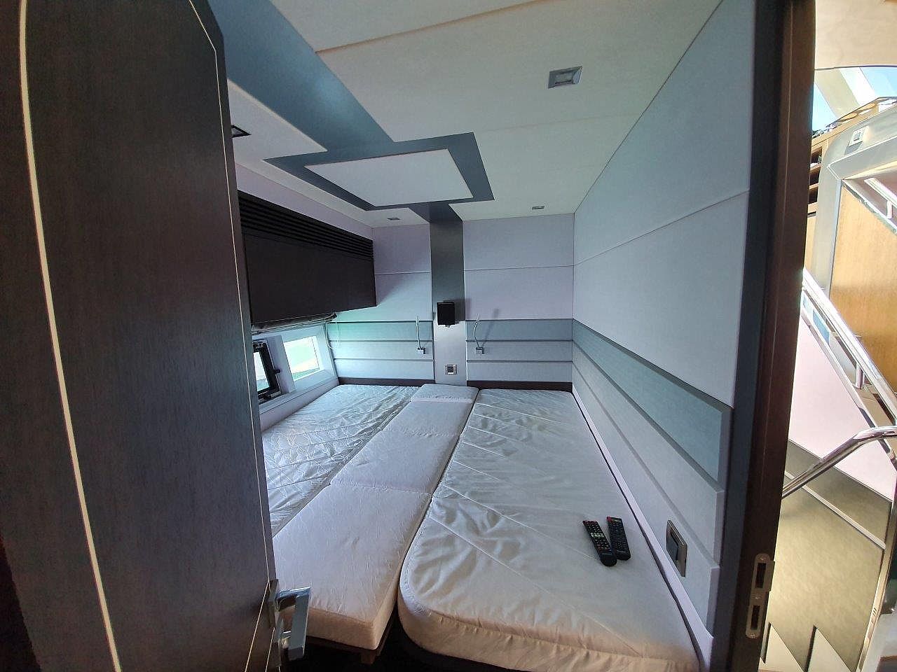 Galeon 700 Skydeck - 4 + 1 cab. — photo 11