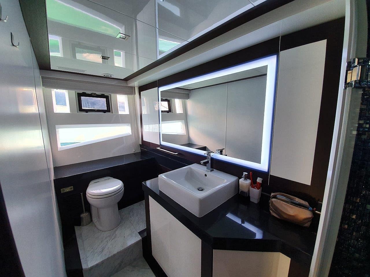 Galeon 700 Skydeck - 4 + 1 cab. — photo 18
