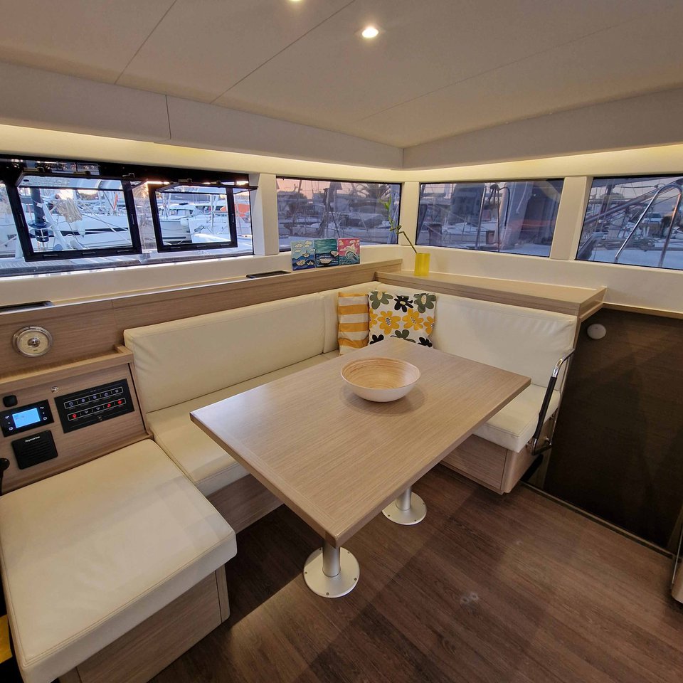 Lagoon 40 - 4 cab. — photo 11