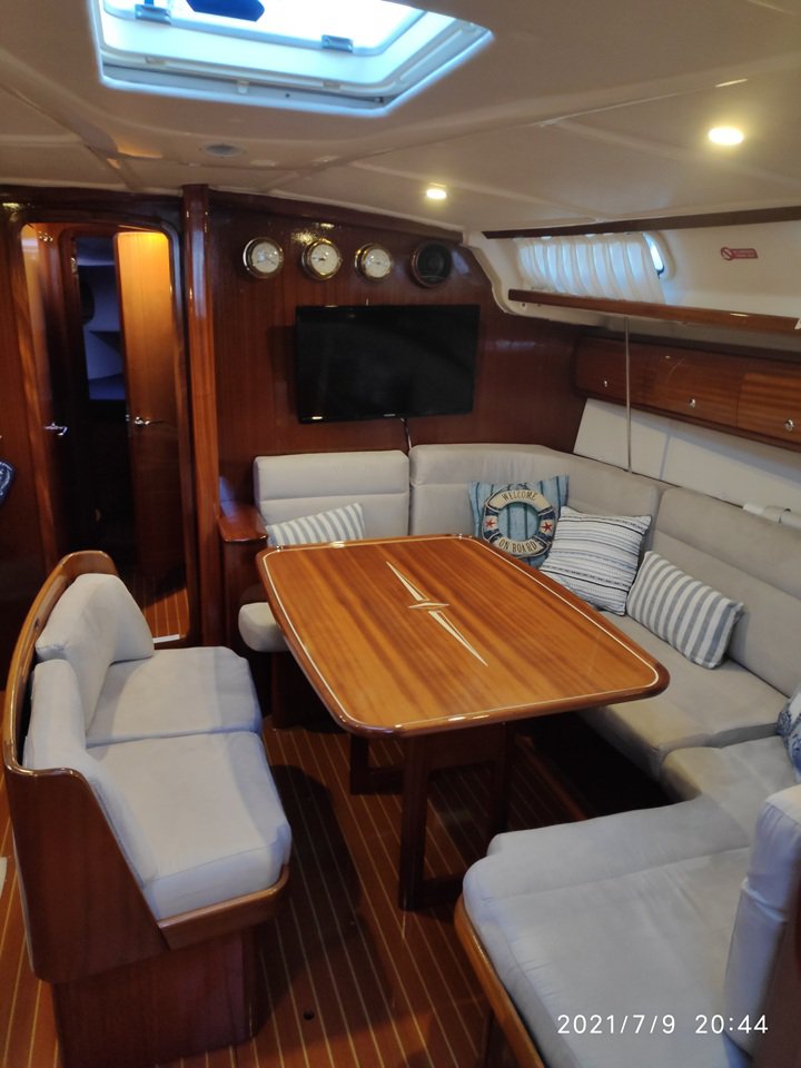 Bavaria 44 — photo 6