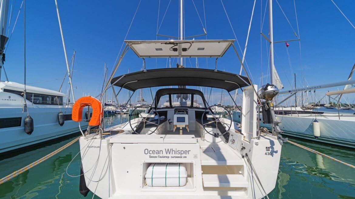 Dufour 430 — photo 1