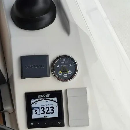 Bavaria C42 — photo 5