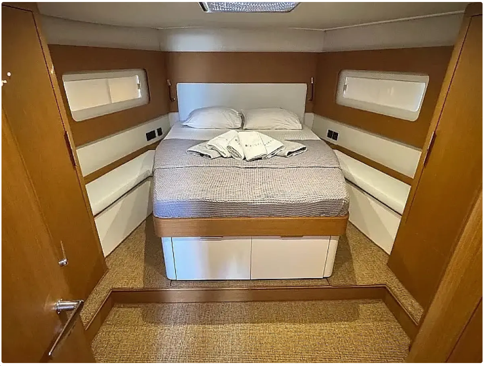 First 53 - 3 + 1 cab. — photo 11