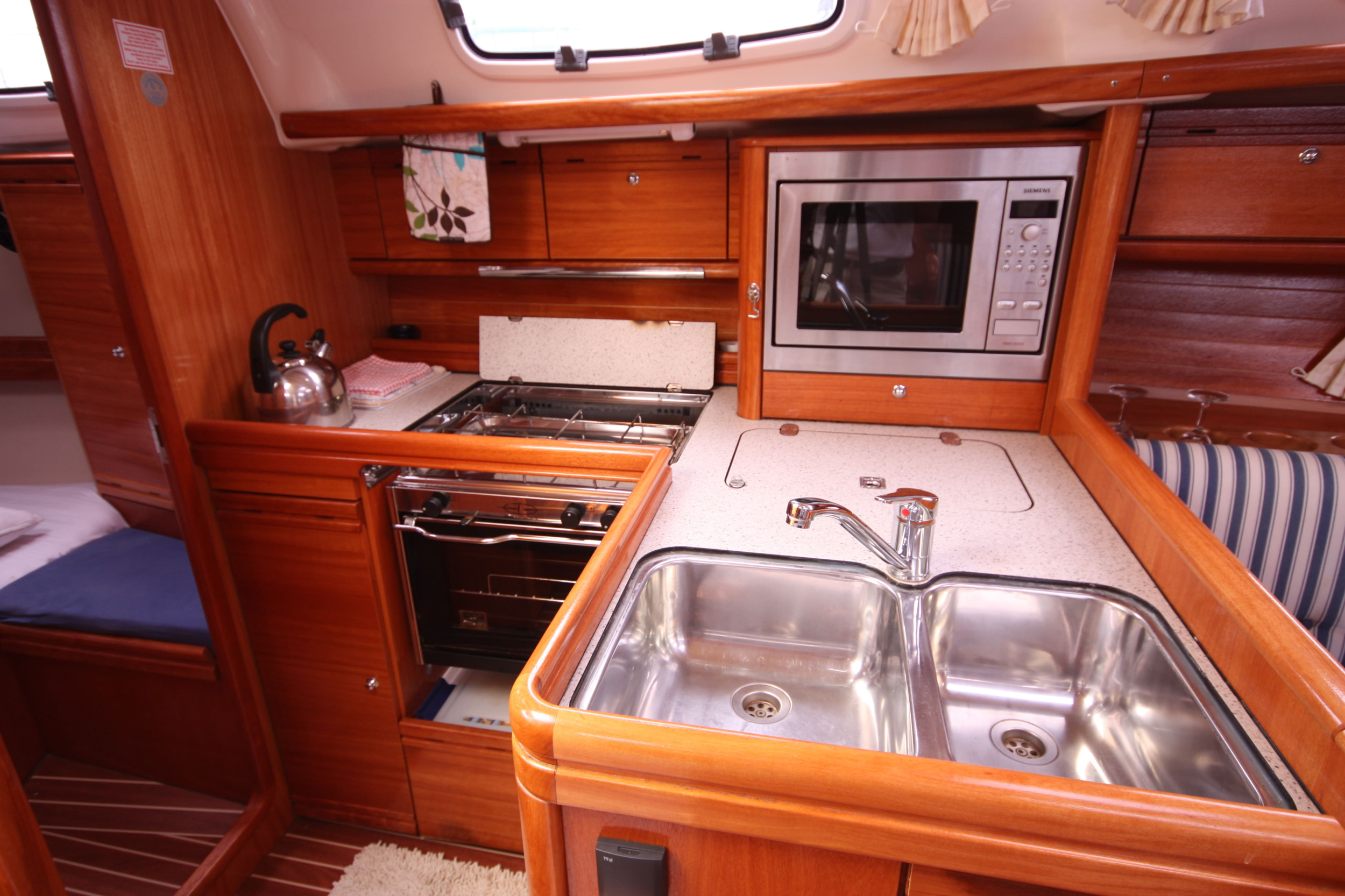 Bavaria Cruiser 34 — photo 5