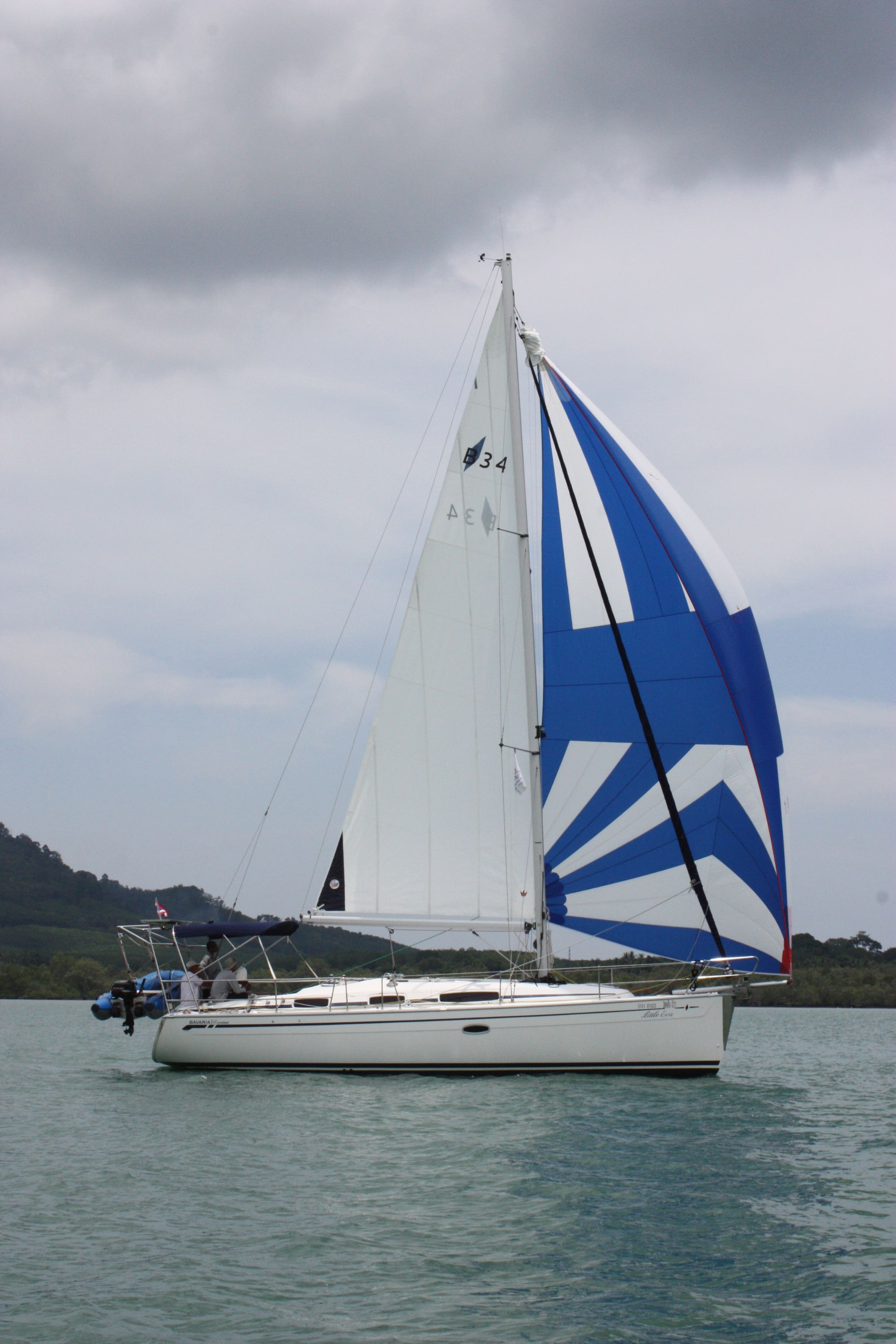 Bavaria Cruiser 34 — photo 18