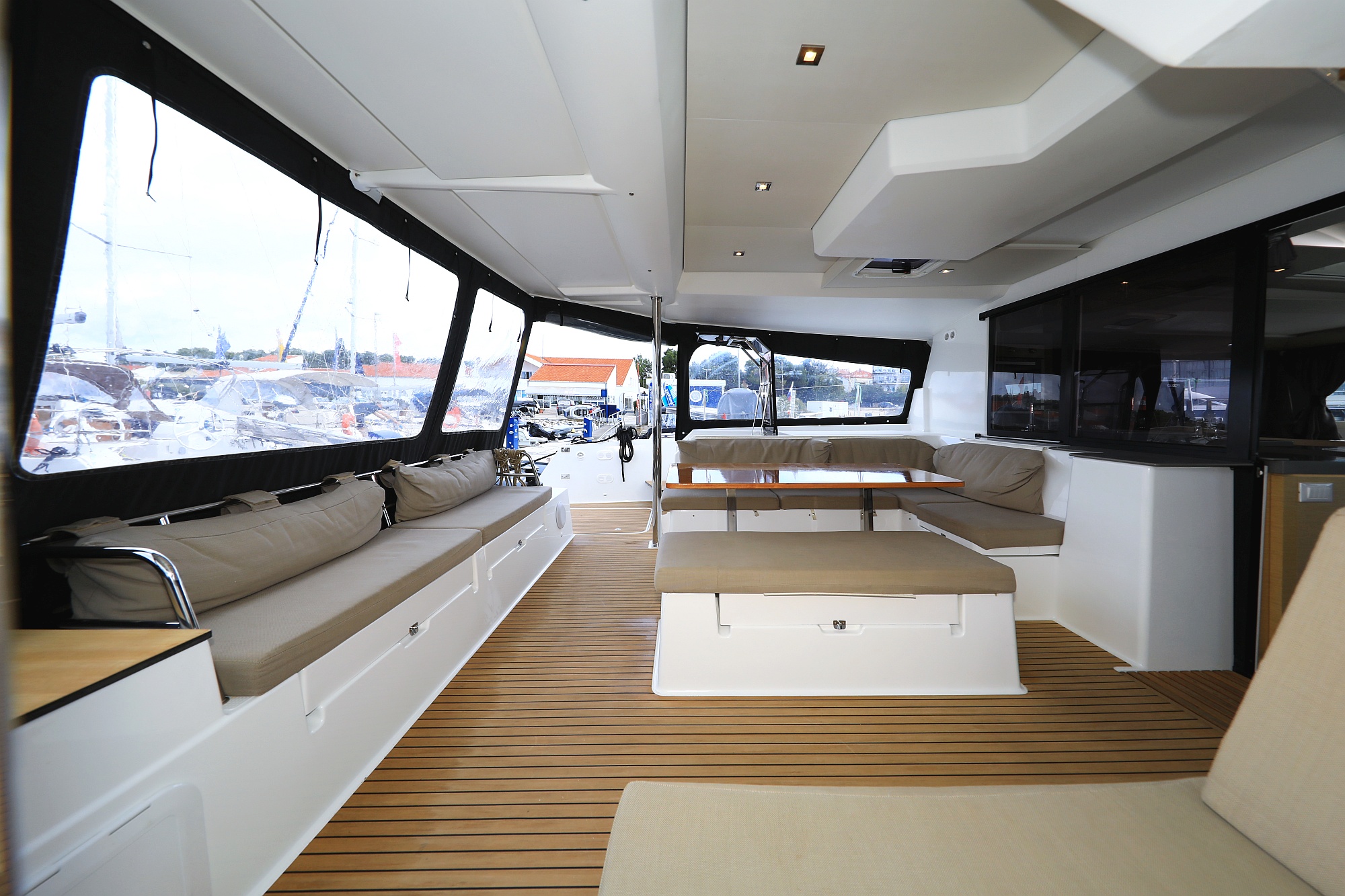 Photo #5 - Fountaine Pajot Saona 47 Quintet - 5 + 1 cab. (Aquarius) en Biograd - 44358