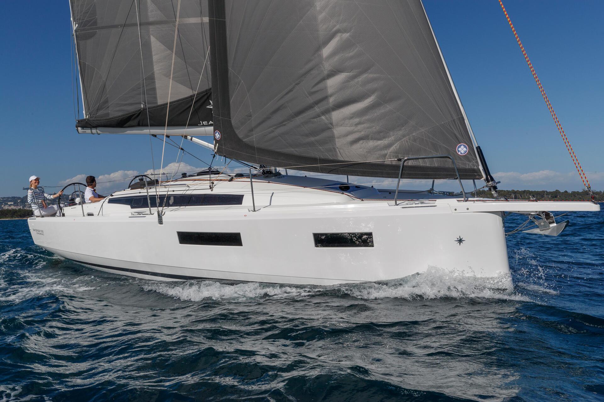 Sun Odyssey 350 - 2 cab. — photo 6