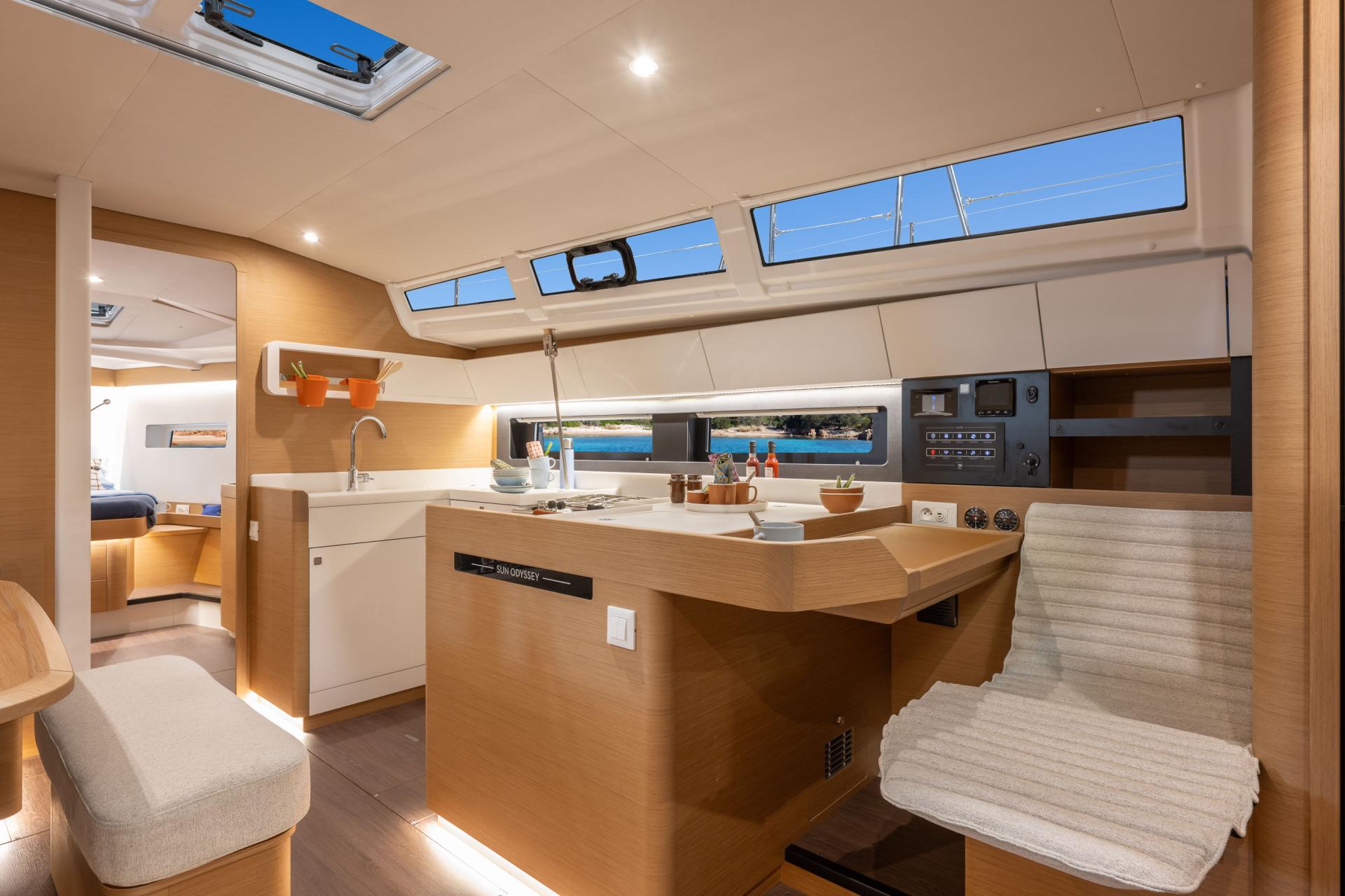 Sun Odyssey 455 — photo 12