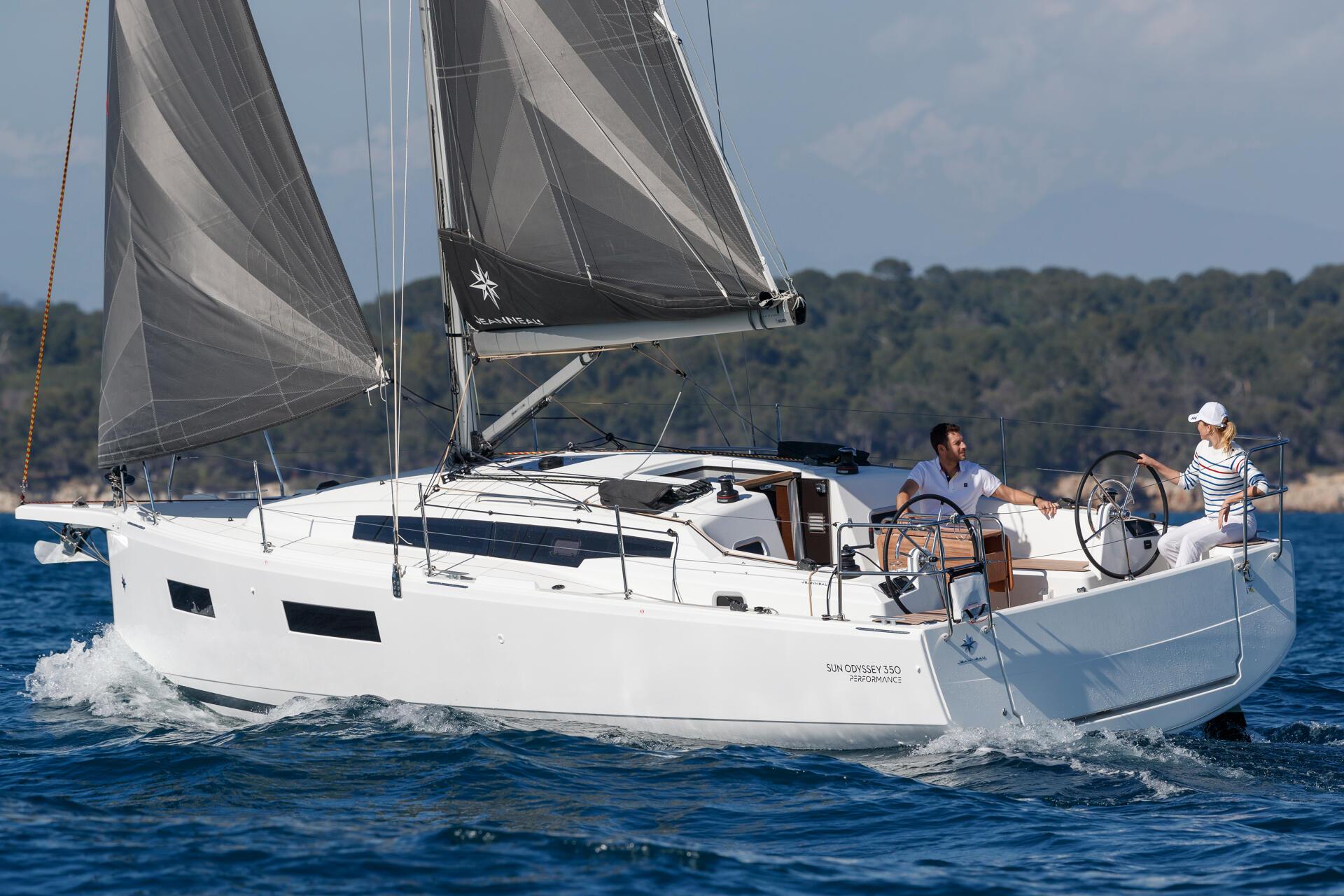 Sun Odyssey 350 - 3 cab. — photo 6