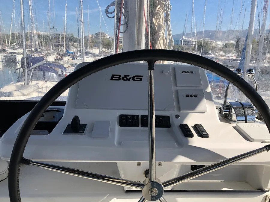 Lagoon 50 — photo 6