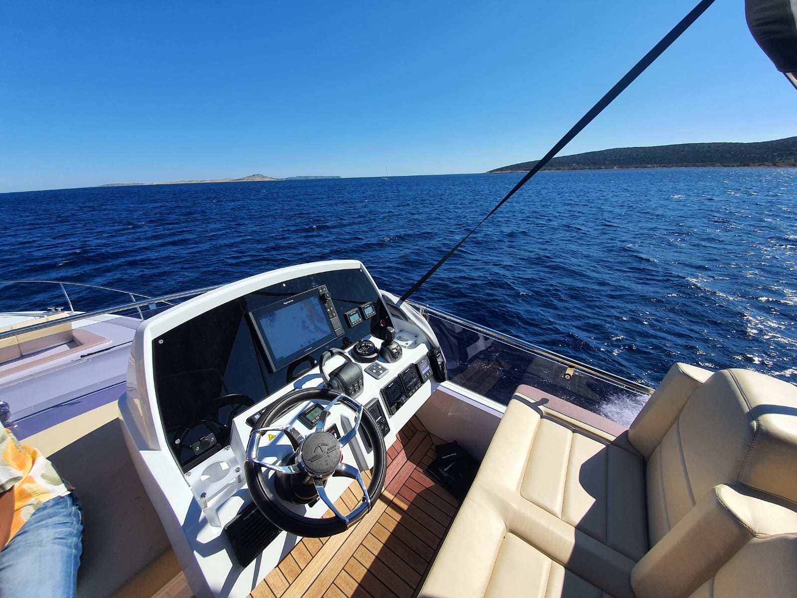 Sealine F430 — photo 5