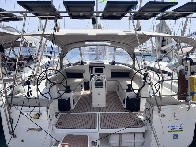 Sun Odyssey 490 - 5 cab. — photo 3