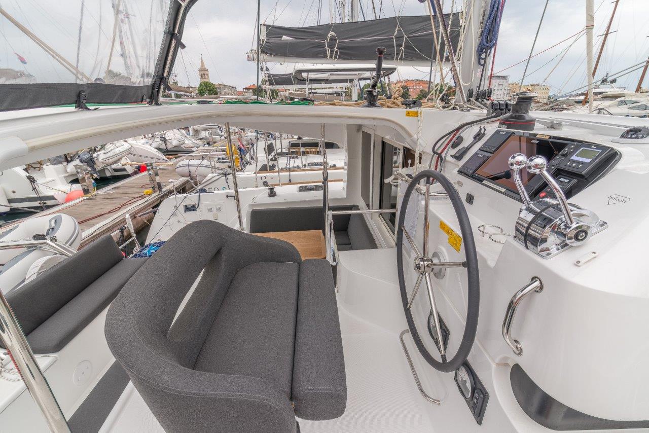 Photo #7 - Lagoon 40 - 4 cab. (Infinity) en Zadar - 44420