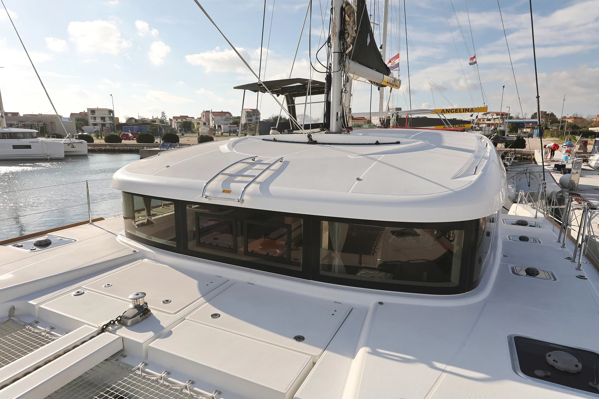 Lagoon 40 - 4 + 2 cab (La Luna)  - 44