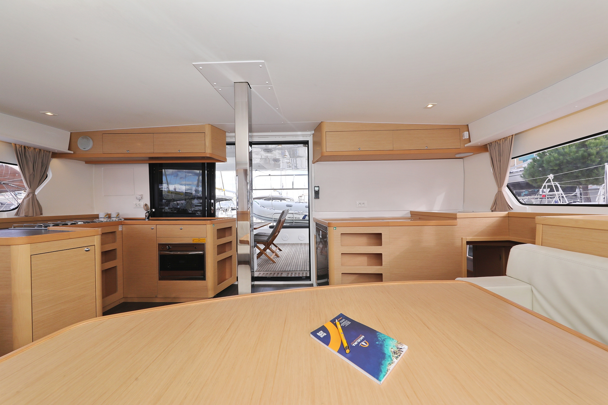 Photo #19 - Lagoon 42 - 4 + 2 cab. (Demi Doux) en Trogir - 44442