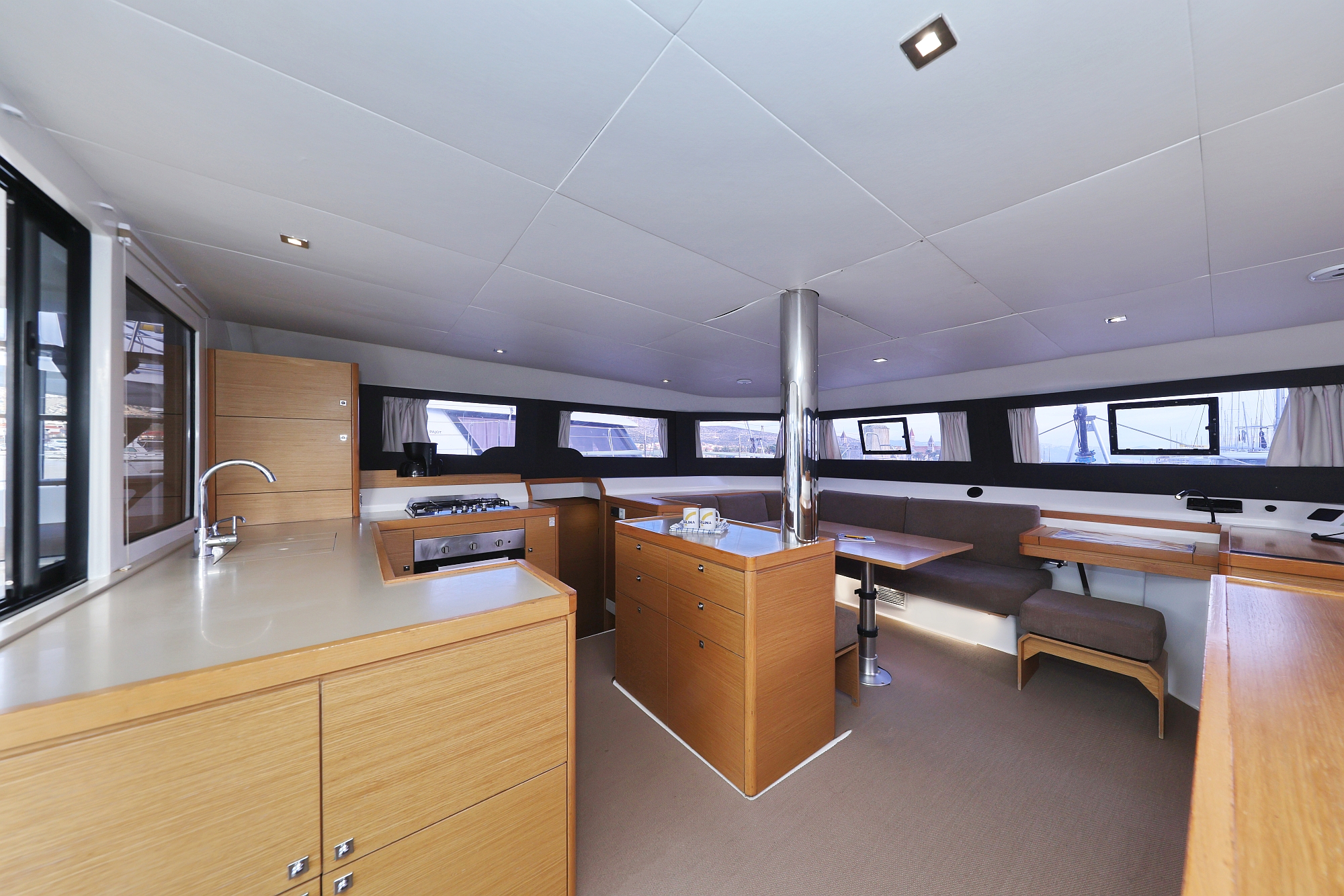 Photo #12 - Dufour 48 Catamaran - 5 + 1 cab. (Make Me Yours) en Trogir - 44444