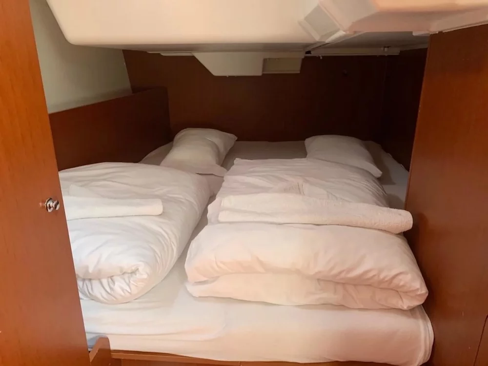 Oceanis 38.1 (Bordeaux)  - 7