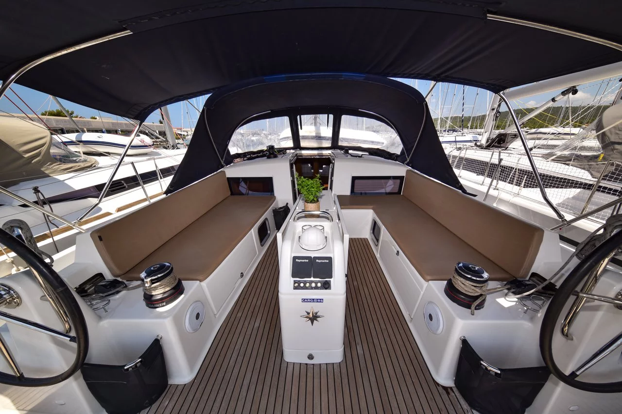 Sun Odyssey 490 - 5 + 1 cab. (Swannabe)  - 23